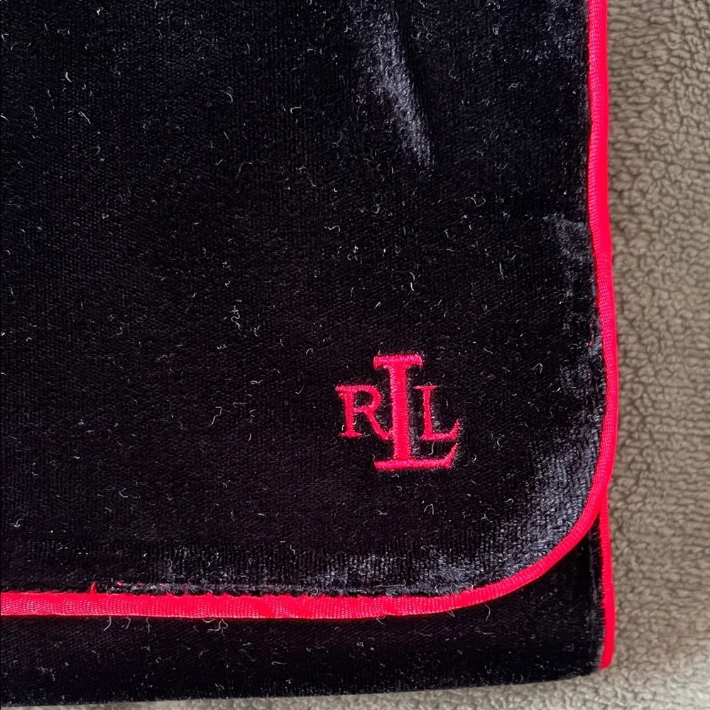 Ralph Lauren Black Velvet Makeup/Toiletry Clutch with Red Trim - Picture 8 of 8